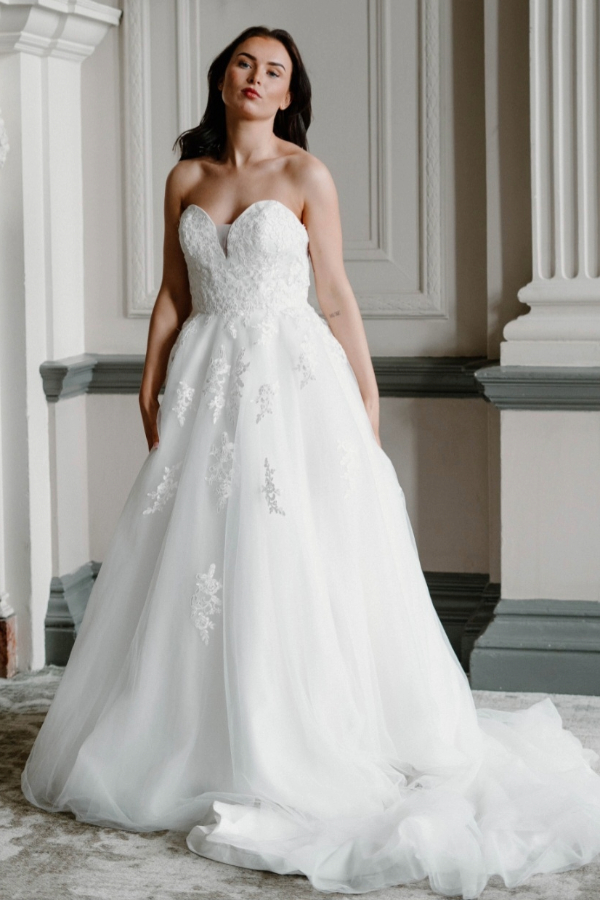Aline wedding dress, strapless with lace applique