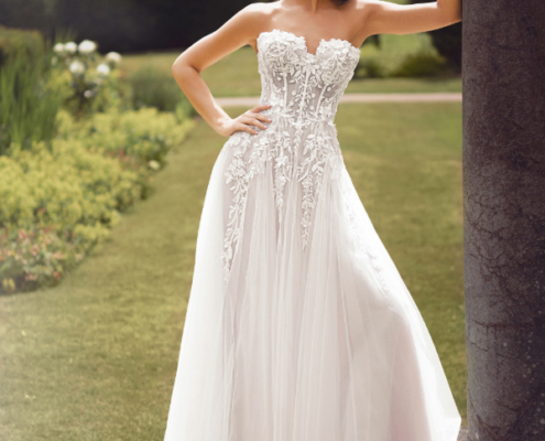 Aline wedding dress with floral embroidery strapless