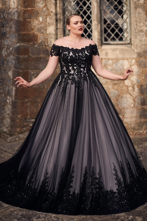 Black wedding dress with underlayer and lace bodice